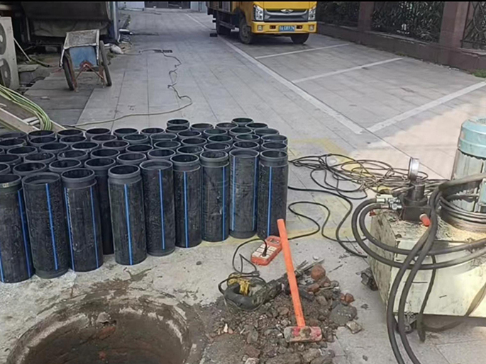 嵩明PE置换管厂家 DN315置换管 非开挖管短管置换